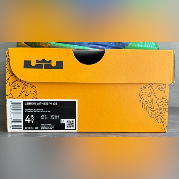 Nike LeBron Witness 7 Mid Kaleidoscope - DQ8650-400 Size 4.5Y - Picture 2 of 9